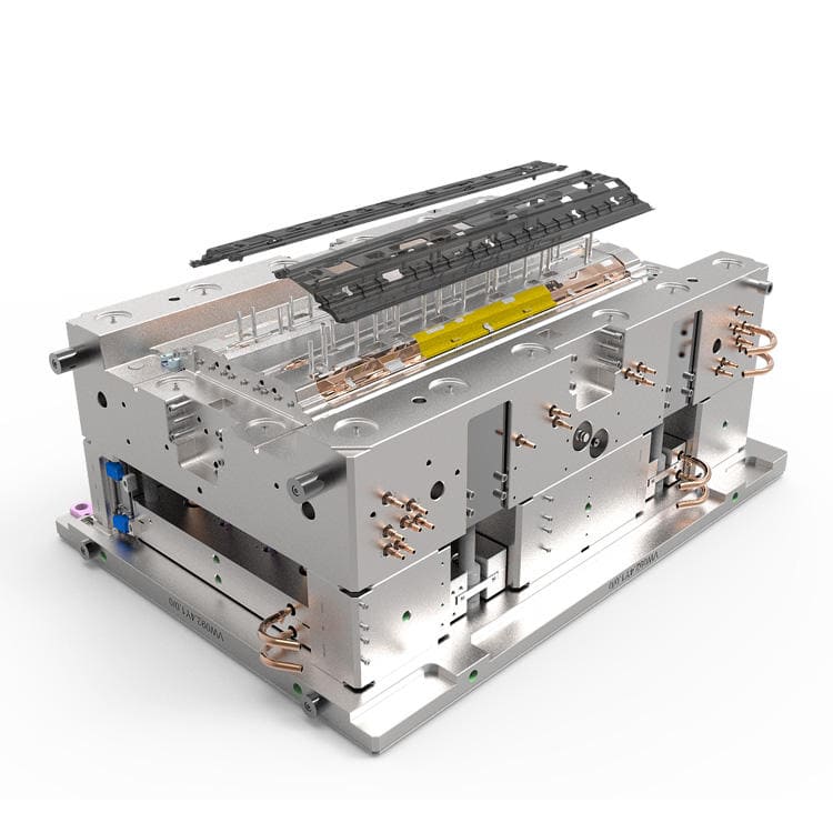 Moules de précision pour connecteurs