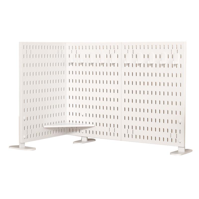 Moulage de planche perforé