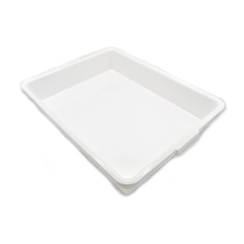 Moulage des plateaux de laboratoire en plastique