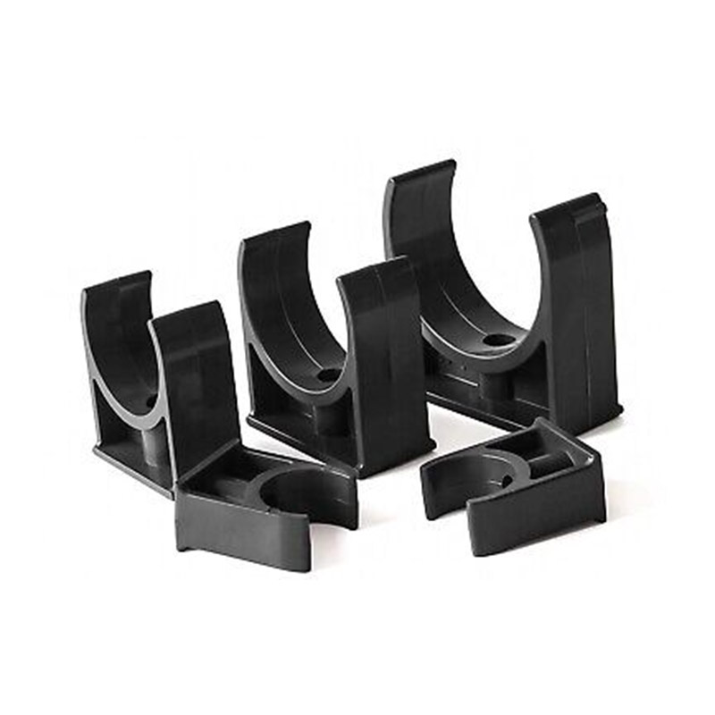 Moulage des supports de tuyaux en plastique